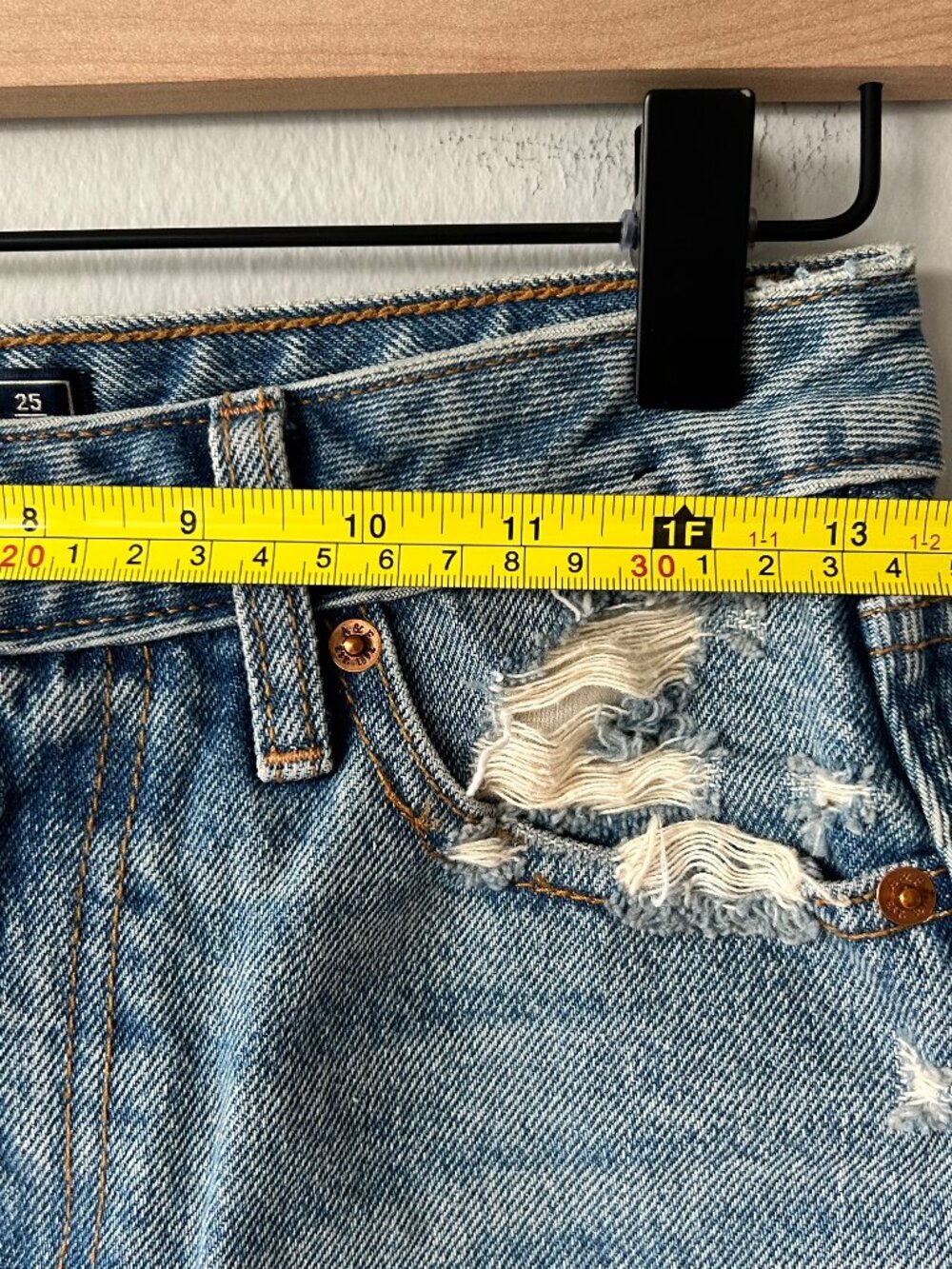 Abercrombie & Fitch Natural Rise Distressed Denim Mini Skirt Light Wash Size 25 - Picture 7 of 9